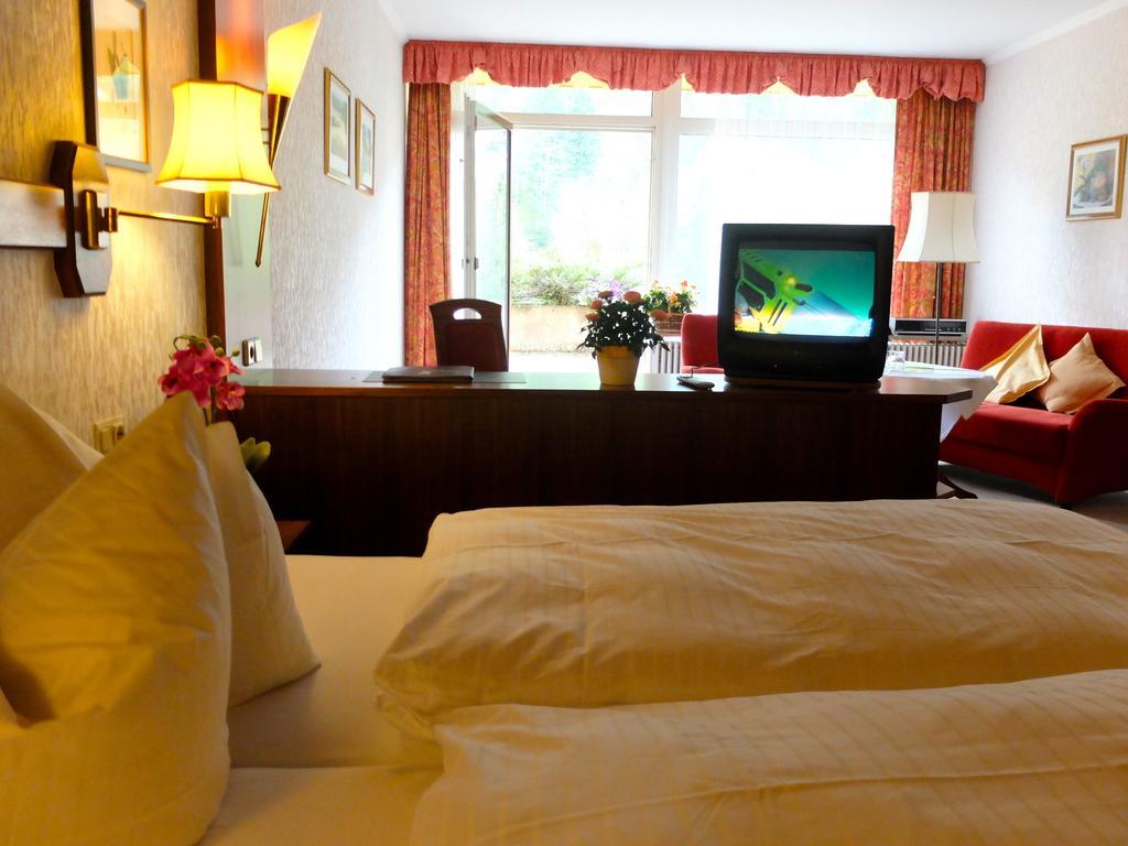 באד ווילבאד Hotel Valsana Am Kurpark חדר תמונה