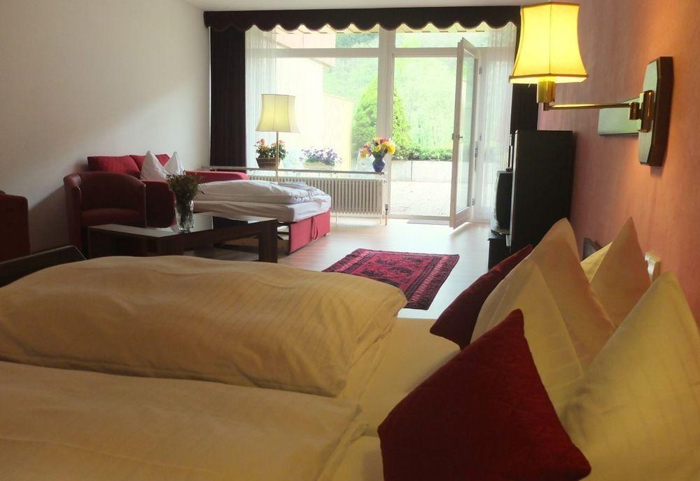 באד ווילבאד Hotel Valsana Am Kurpark מראה חיצוני תמונה